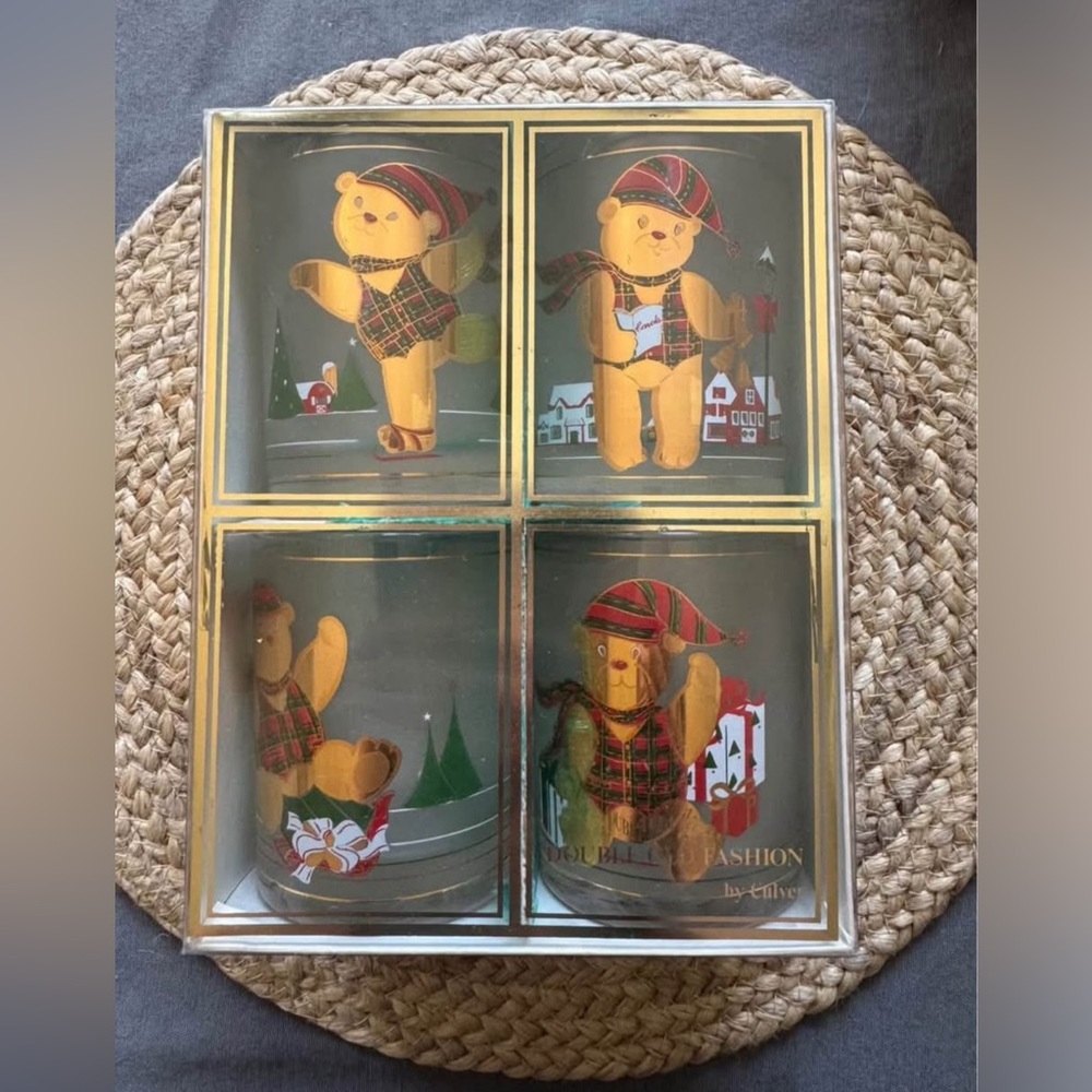 Vintage 4-14oz Culver Double Old Fashioned 24k Gold Yule Bears Christmas Glasses